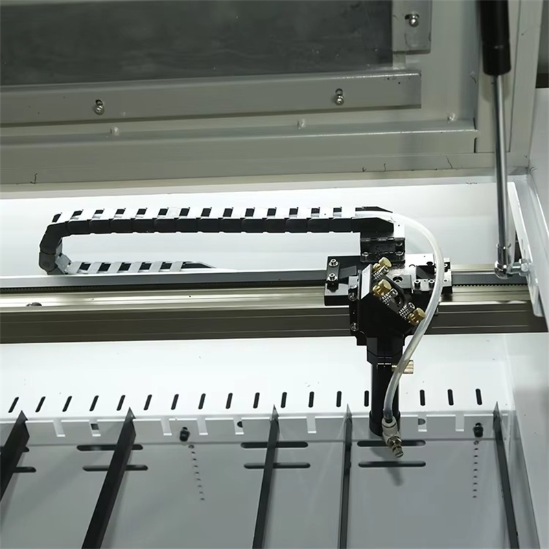 Промышленный высокомощный лазе – обзор и цена Industrial Laser Fabric Cutting Machine