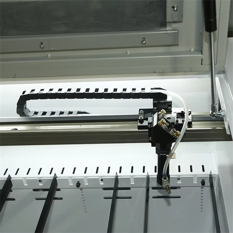 Лазерный гравировально-резател – обзор и цена Co2 Laser Engraving Machine